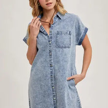 Load image into Gallery viewer, FRAYED HEM DENIM SHIRT DRESS
